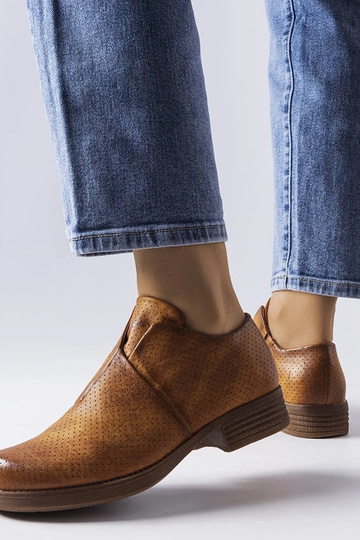 Seymour – Braune Slip-On-Halbstiefel mit Lochmuster 2