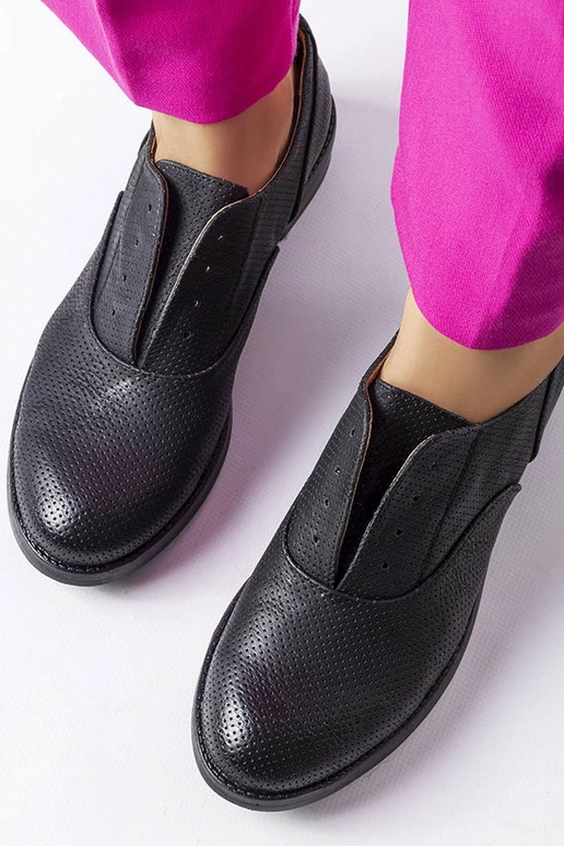 Schwarze perforierte Kairaouani-Schuhe Schwarze perforierte Kairaouani-Schuhe