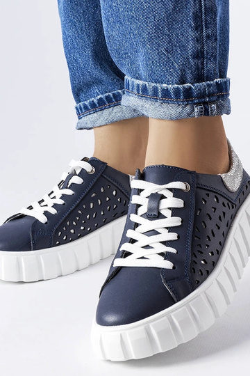 Dunkelblaue Sportschuhe mit...