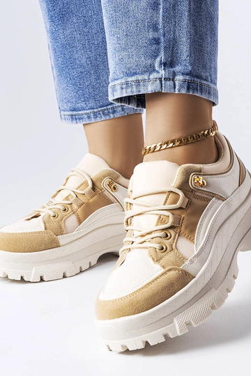 Braune Sportschuhe mit gemusterter Sohle, „Via"