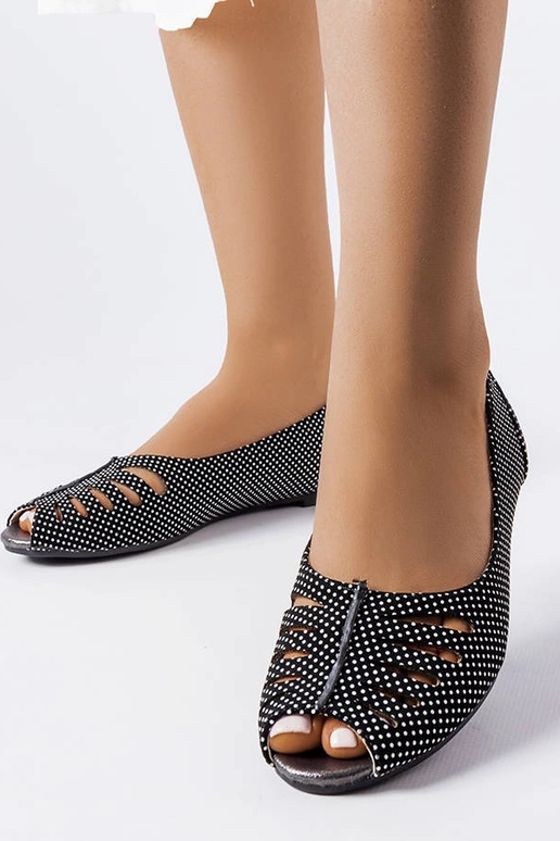 Schwarze gepunktete Ballerinas mit... Schwarze gepunktete Ballerinas mit...