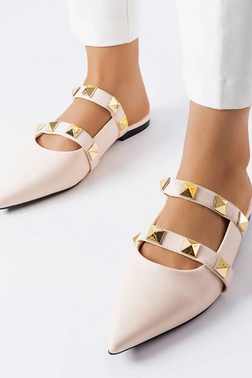 Beige Pantoletten mit spitzer Spitze... Beige Pantoletten mit spitzer Spitze...