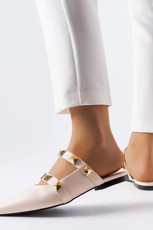 Beige Pantoletten mit spitzer Spitze... Beige Pantoletten mit spitzer Spitze...