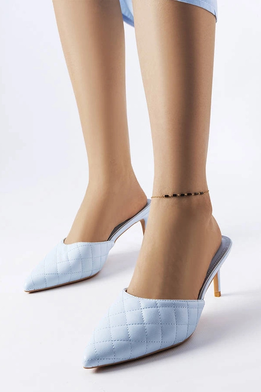 Blaue gesteppte Slipper mit... Blaue gesteppte Slipper mit...