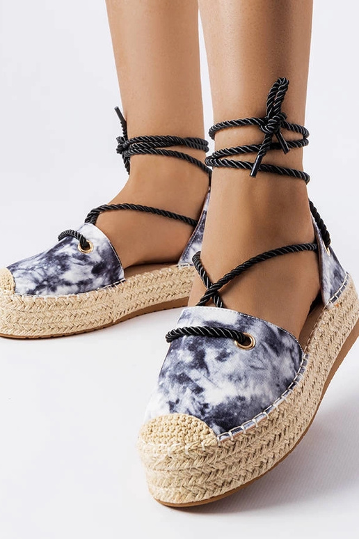 Schwarze Duffet-Espadrilles mit... Schwarze Duffet-Espadrilles mit...
