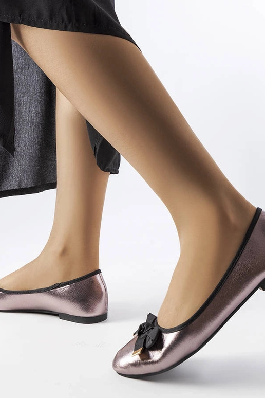 Silber Metallic Ballerinas mit... Silber Metallic Ballerinas mit...