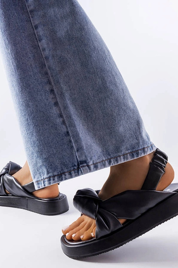 Schwarze Clarice-Wedges 2