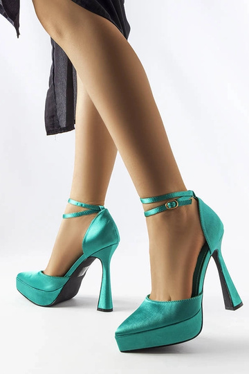 Grüne Pumps mit hohem... 2