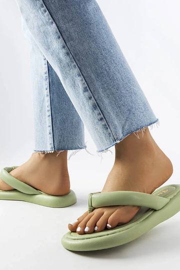 Grüne, klobige Flip-Flops von Smithfield