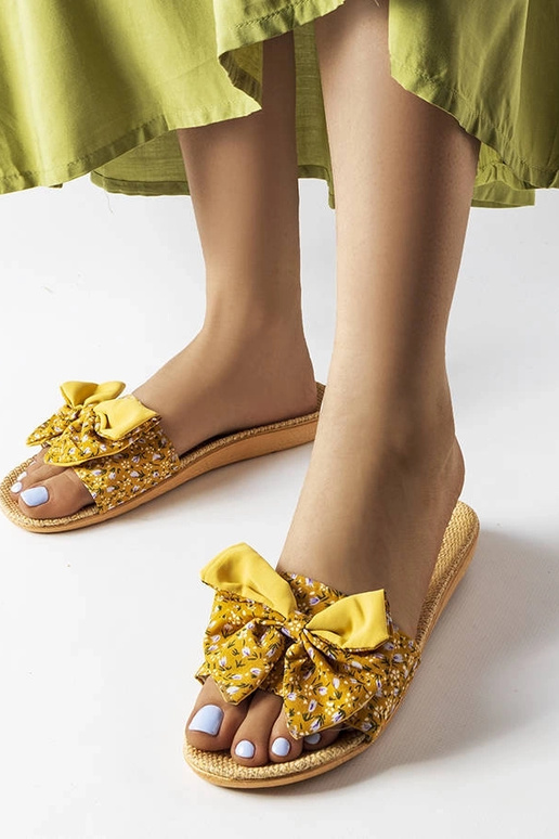 Gelbe Pantoffeln mit Schleife, „Tachel"