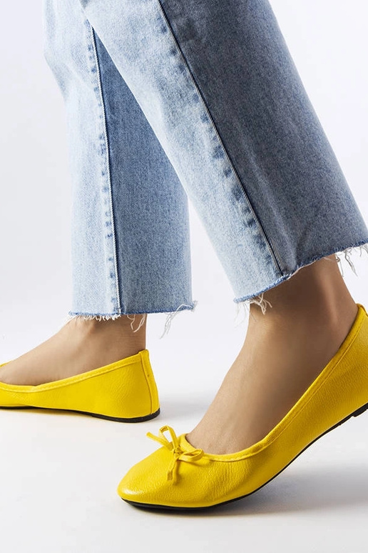 Gelbe Ballerinas mit Schleife,...