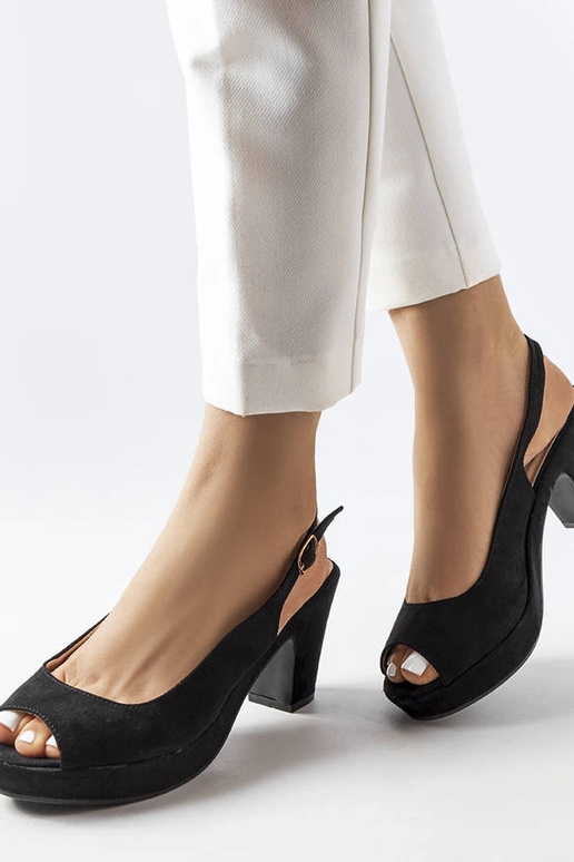 Schwarze Dionne-Sandalen mit Blockabsatz Schwarze Dionne-Sandalen mit Blockabsatz