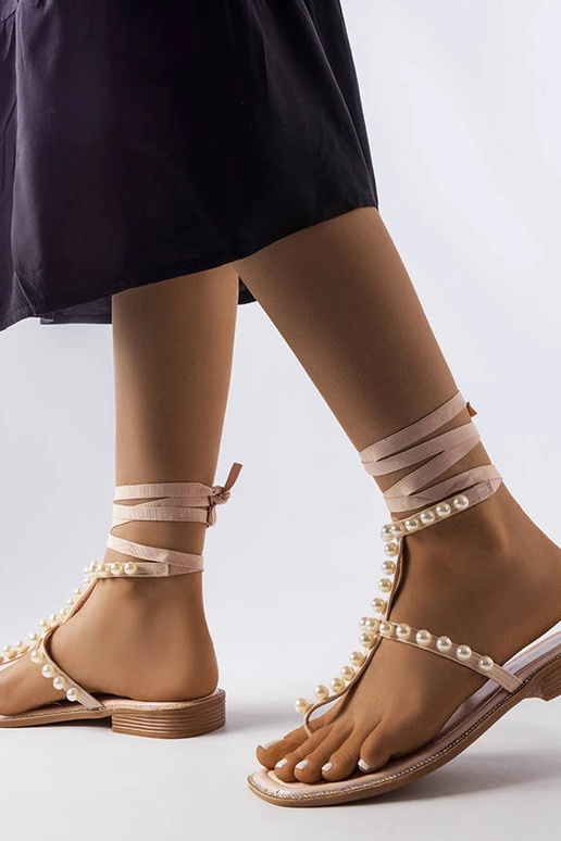 Beige Sandalen mit Perlen Graystone Beige Sandalen mit Perlen Graystone