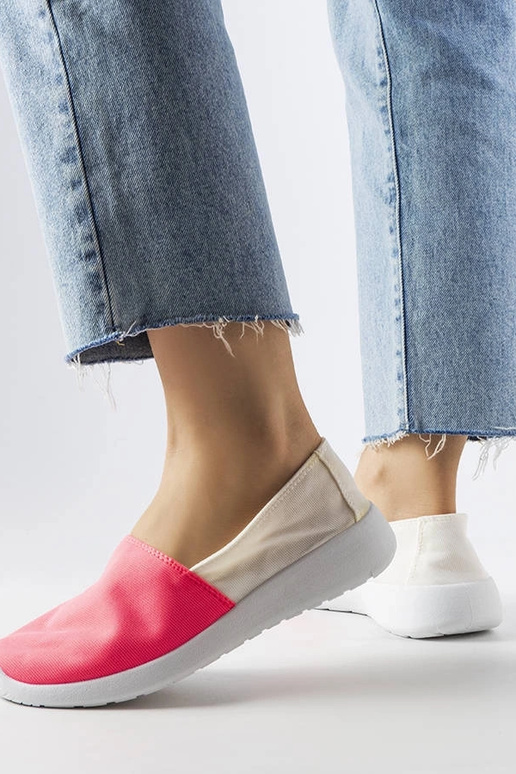 Slip-On-Sneakers Winding in Weiß und... Slip-On-Sneakers Winding in Weiß und...