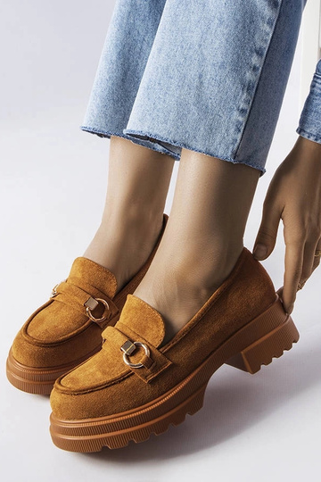 Braune Loafer mit massiver... 2
