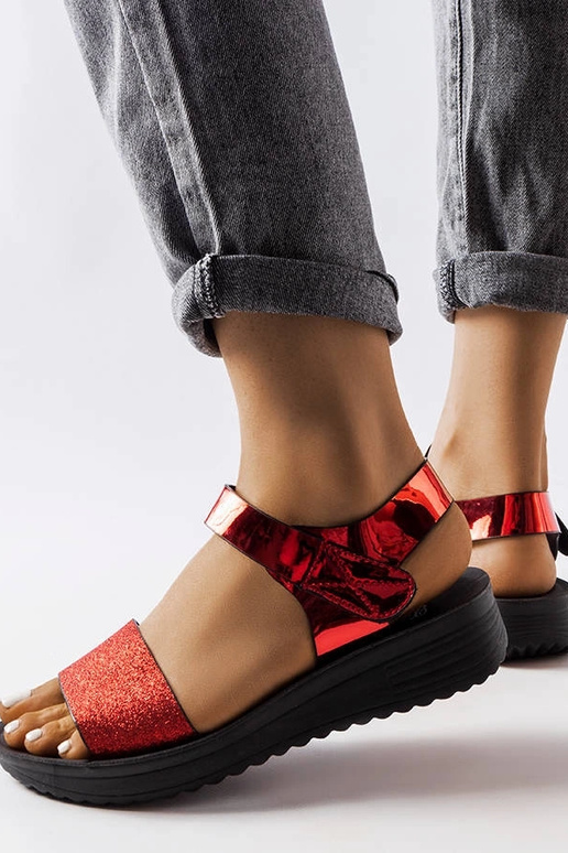 Rote Keilsandaletten Glow