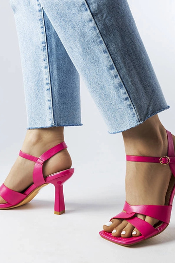 Rosa High Heel Sandaletten...