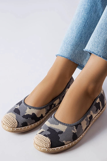 Graue Slip-On-Espadrilles von Benedum 2