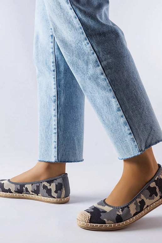 Graue Slip-On-Espadrilles von Benedum Graue Slip-On-Espadrilles von Benedum