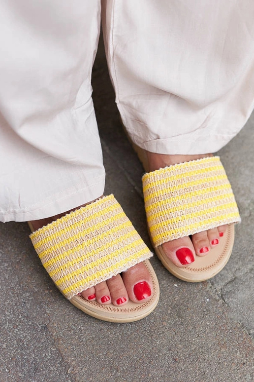 Capovalle – Geflochtene Flip-Flops in... Capovalle – Geflochtene Flip-Flops in...