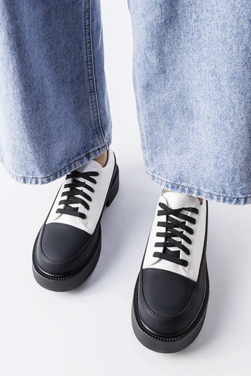 Weiße flache Schuhe Merico