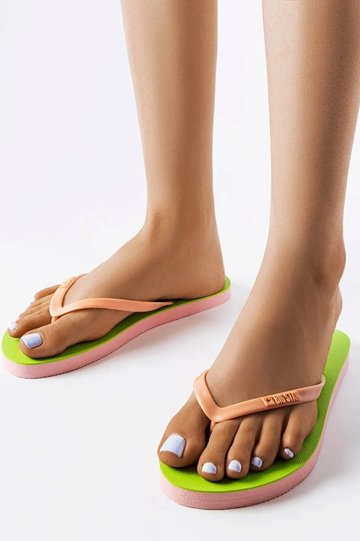 Grüne und rosa Big Star Flip-Flops...