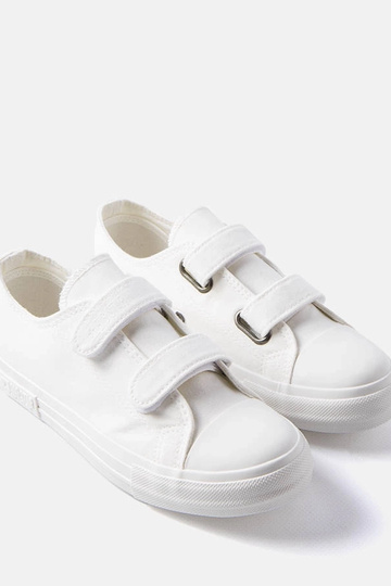 Weiße Kinder-Sportschuhe...