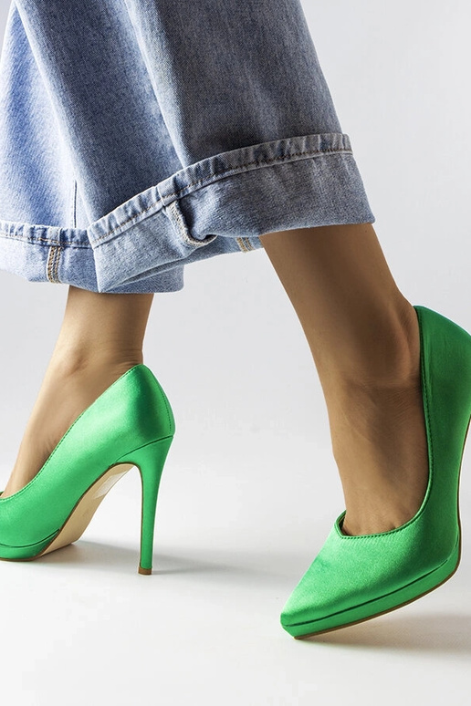 Grüne Pumps aus Satin von Silje