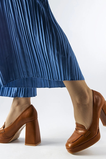 Braune Sandalen mit hohem... 2