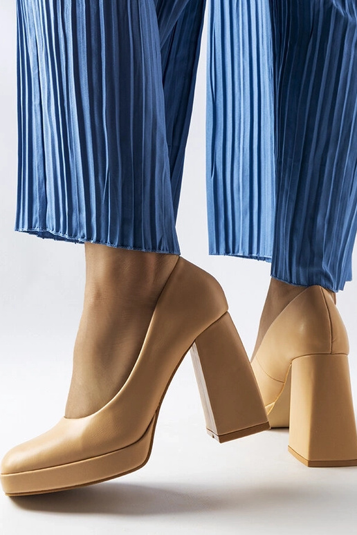 Beige Pumps mit hohem Absatz Mailly Beige Pumps mit hohem Absatz Mailly