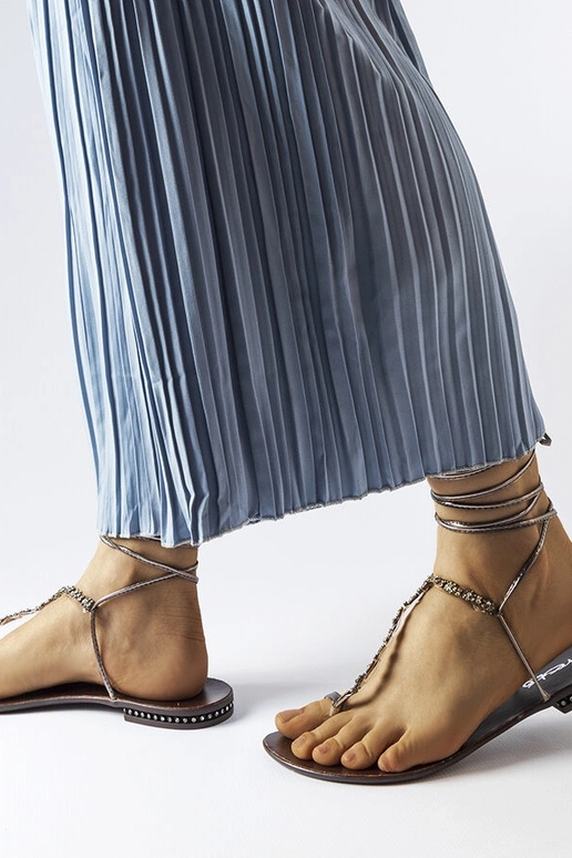 Dunkelgraue Sandalen mit Zirkonen Troghi