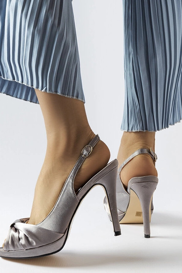 Crispina hellgraue High... 2