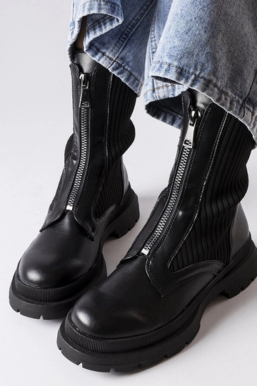 Schwarze Sockenstiefel von... 2