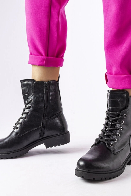 Schwarze isolierte Ailen-Stiefel