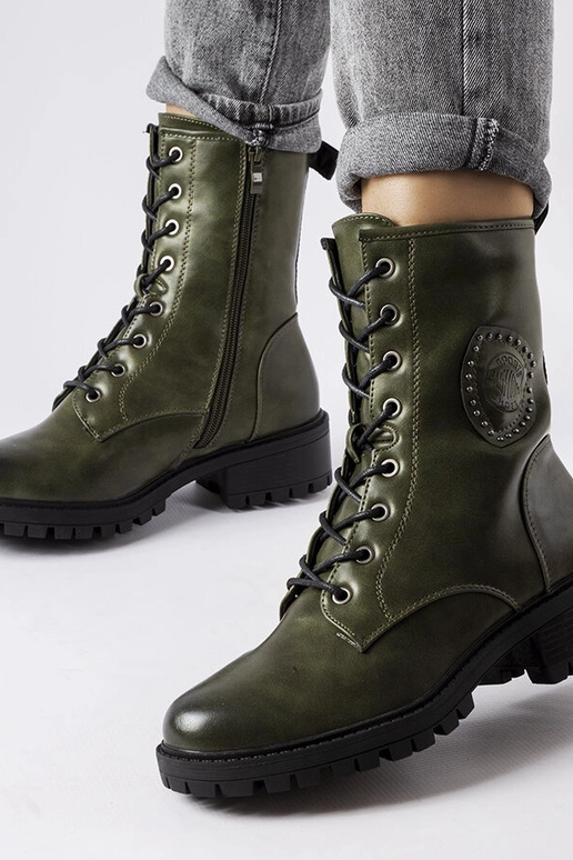 Grüne Wintertrekkingstiefel, „Lapresse"