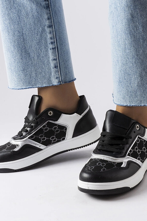 Schwarze Sneakers mit Isidoras...