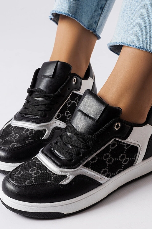 Schwarze Sneakers mit Isidoras...