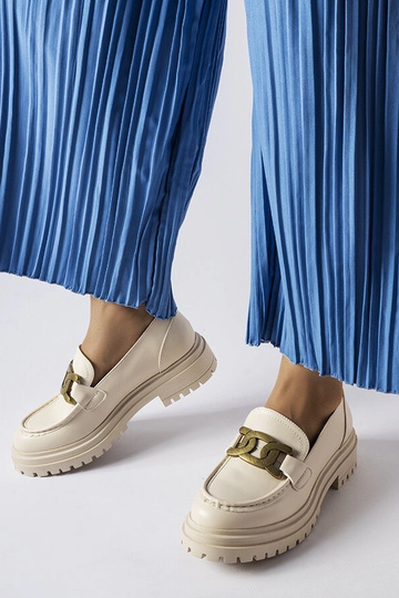 Beigefarbene Loafer mit... 2