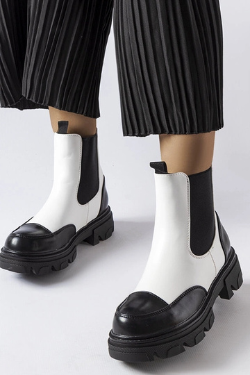 Albany – Schlupfstiefel in Schwarz und Weiß