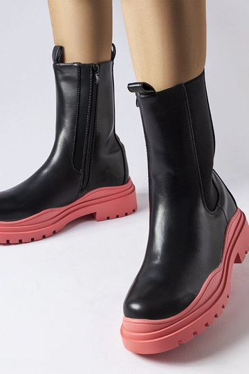 Schwarze Stiefeletten mit...
