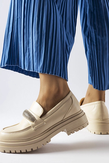 Beige Loafer mit Zirkonen...