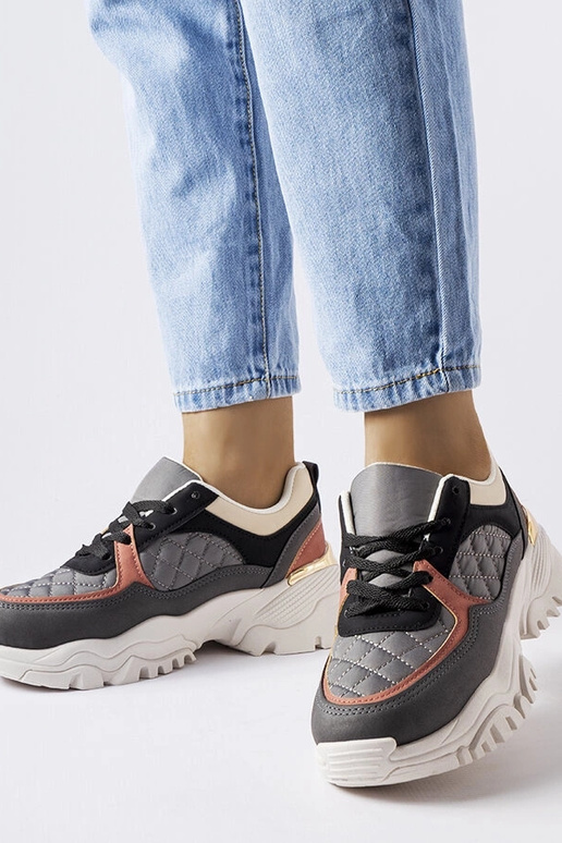 Graue Sneakers mit bunten Einsätzen...