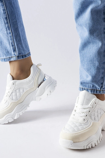 Weiße Sportschuhe mit silbernem Einsatz, „Esquibel" 2