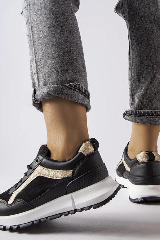 Schwarze Sneaker mit...