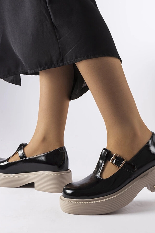 Schwarze lackierte Halbschuhe, Karino