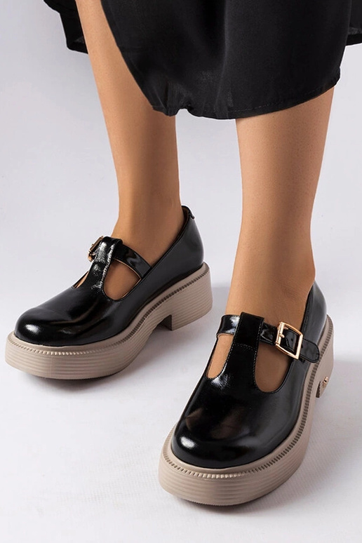 Schwarze lackierte Halbschuhe, Karino