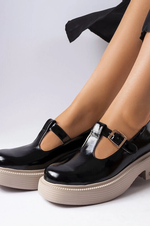 Schwarze lackierte Halbschuhe, Karino