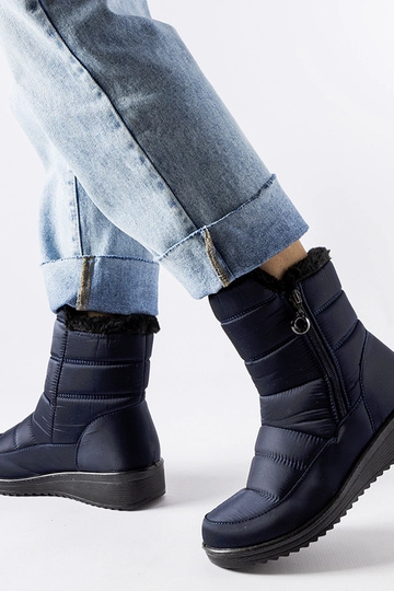 Marineblaue Schneestiefel...