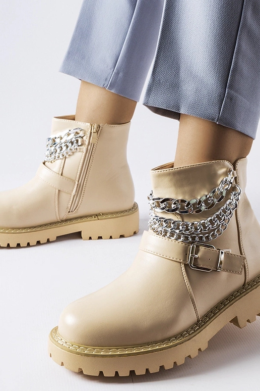 Beige Stiefeletten mit Zierketten... Beige Stiefeletten mit Zierketten...