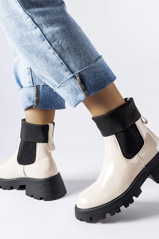 Beige Schlupfstiefel von Breolungi Beige Schlupfstiefel von Breolungi